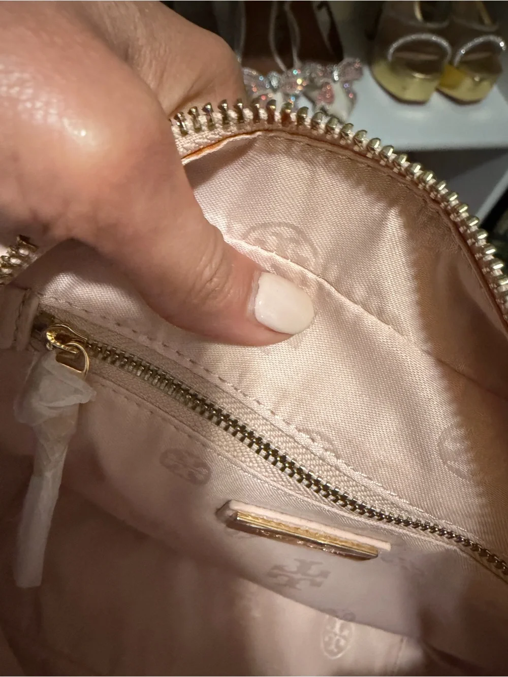 Tory Burch Pebbled Leather Crossbody in Light Blush Pink